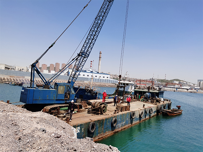 大连南码头海缆铺设项目顺利完工