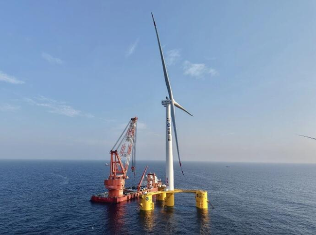全球单机容量最大16兆瓦漂浮式海上风电平台“三峡领航号”完成安装