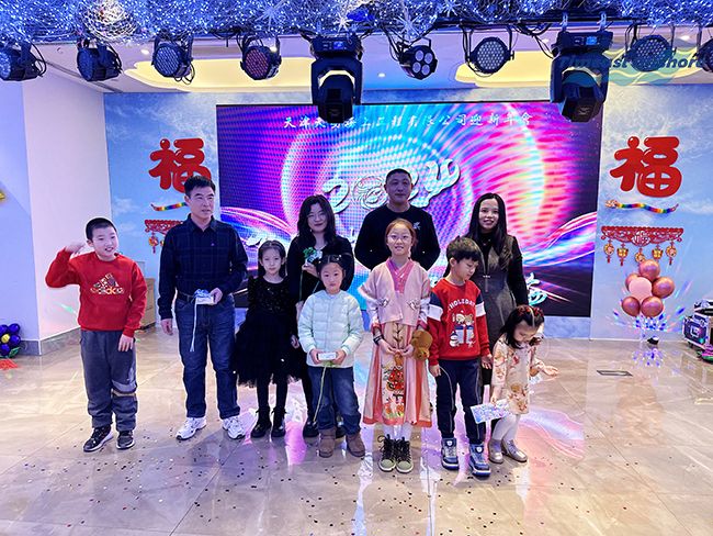 飞跃巅峰 纵横四海丨天易海工2024年迎新年会圆满落幕 飞跃巅峰 纵横四海丨天易海工2024年迎新年会圆满落幕